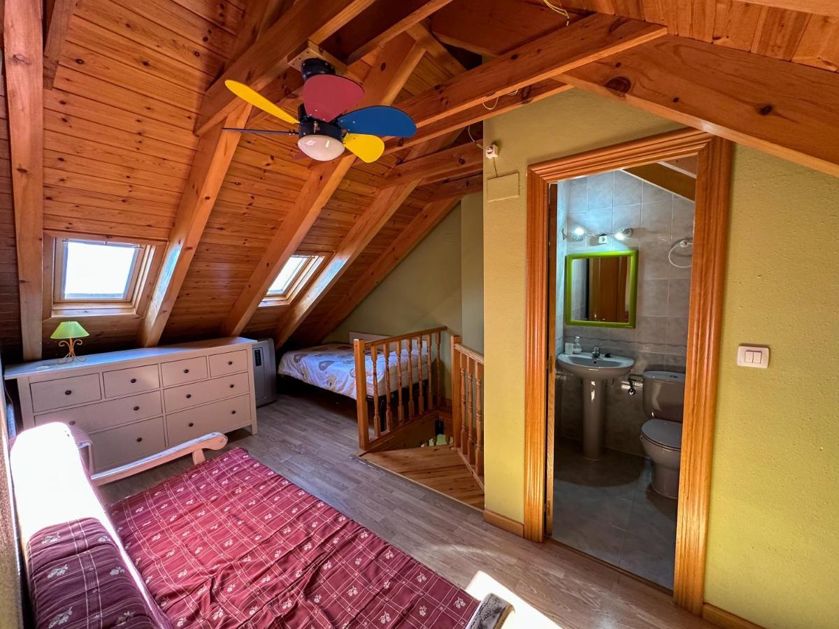 Апартаменты Acogedor Atico Duplex En El Centro En Biescas/4Pax Экстерьер фото