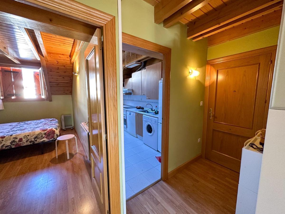 Апартаменты Acogedor Atico Duplex En El Centro En Biescas/4Pax Экстерьер фото